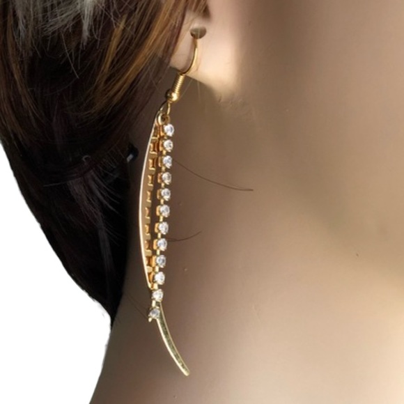 None Jewelry - Vintage 90s Goldtone & Sparkly Crystal Earrings No Brand Event Holiday